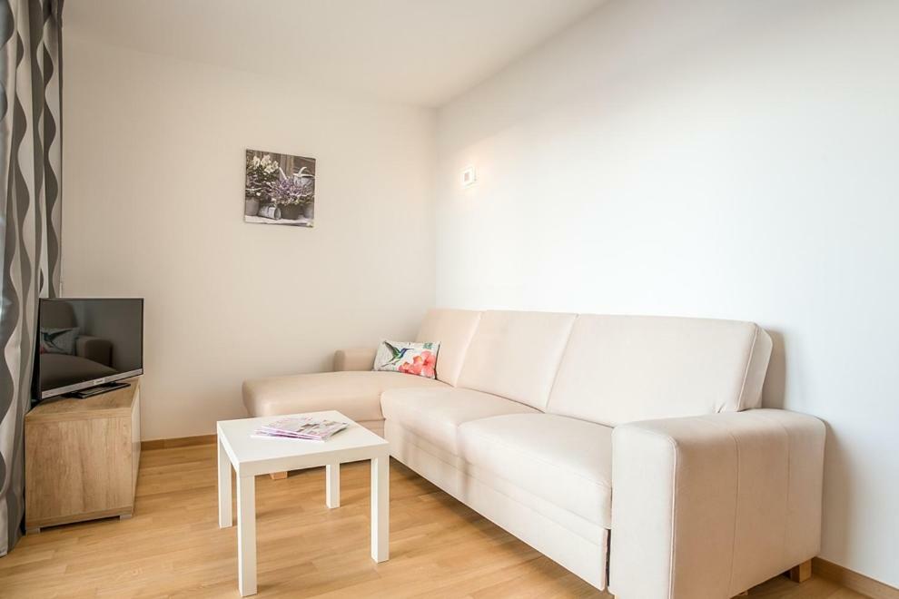 Apartments Jelena Ražanj Exterior foto
